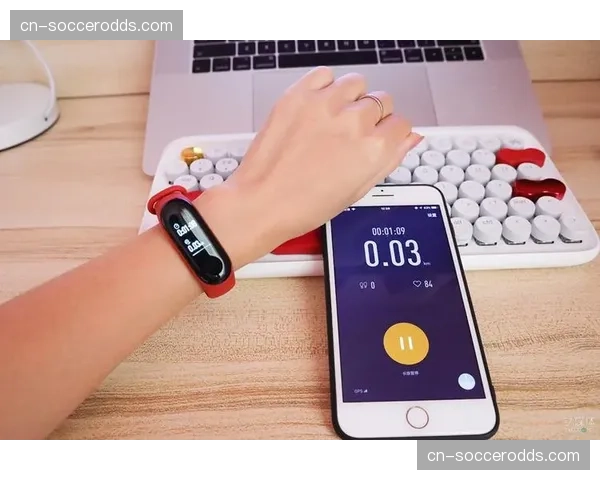 健身运动数据与社区内容自动关联 打造个人运动社交名片