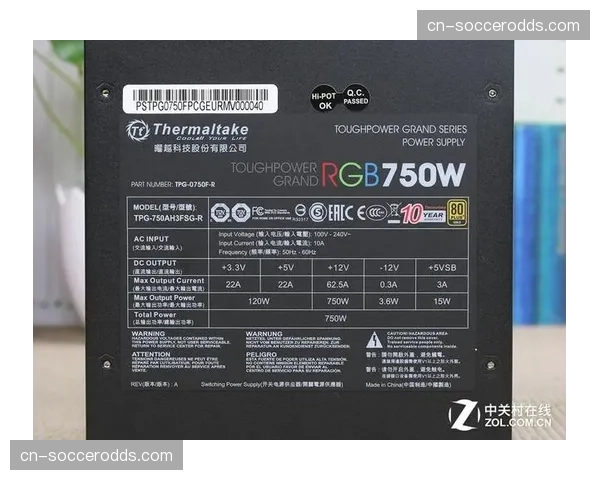 即时预测与在线评测模块在本季集成 这种玩法延长了用户的平均驻留时长