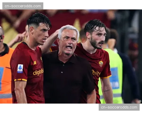 战术观察：穆里尼奥离任后，罗马在进攻三区的无球跑动与渗透配合出现新变化